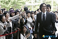 배용준 딜레마, 연예인이 아니다…