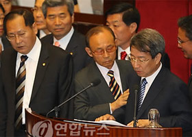 난장판 된 정운찬 총리의 시정연설