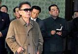 北김정일, 흥남비료와 2.8비날론기업소 시찰
