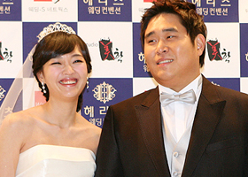 문세윤 "신부, 너무 아름다워 행복해...