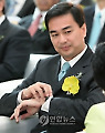THAILAND PRIME MINISTER ABHISIT DEATH THREAT