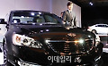 [포토]이병헌 'K7 모델로 잘 어울리죠?'