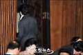 박근혜 '돌아서나?'