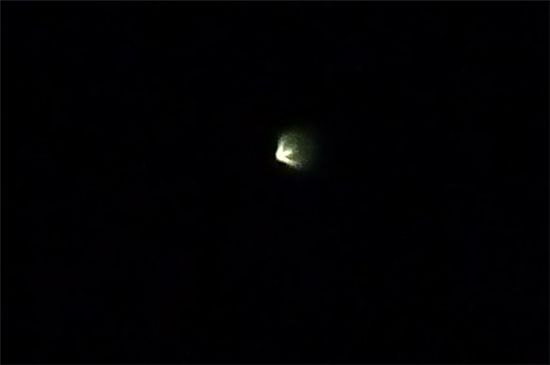 닷새 밤마다 나타난 UFO?
