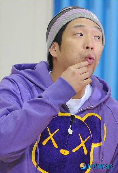 MC몽 노래하다가 이빨...빠졋다