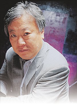이중국적 예술가의 유목민적 삶 되새겨