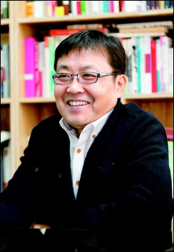 현실감옥 갇힌 99%의 삶… 탈출구는 사랑