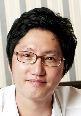 [지금 독서 중] 신춘수 오디뮤지컬컴퍼니 대표 '돈으로 살 수 없는 것들'